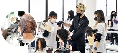 ヘアカラー実習
