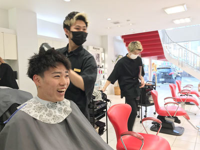 楽しく仕事をするスタイリスト